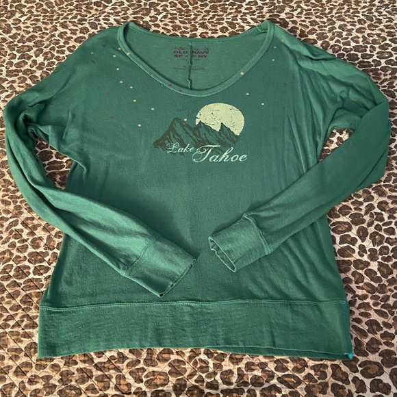 Old Navy Tops - Old Navy Green Long Sleeve Graphic Tee Large